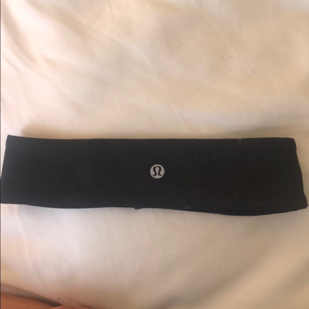 Lululemon black headband